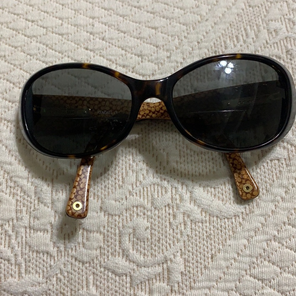 Coach Kendall (S438) Tortoise Women Sunglasses FRAMES.  Lenses Scratched.